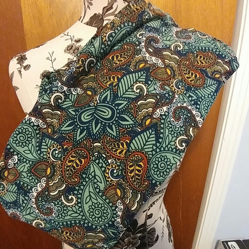 LuLaRoe Paisley Leaf Leggings TC